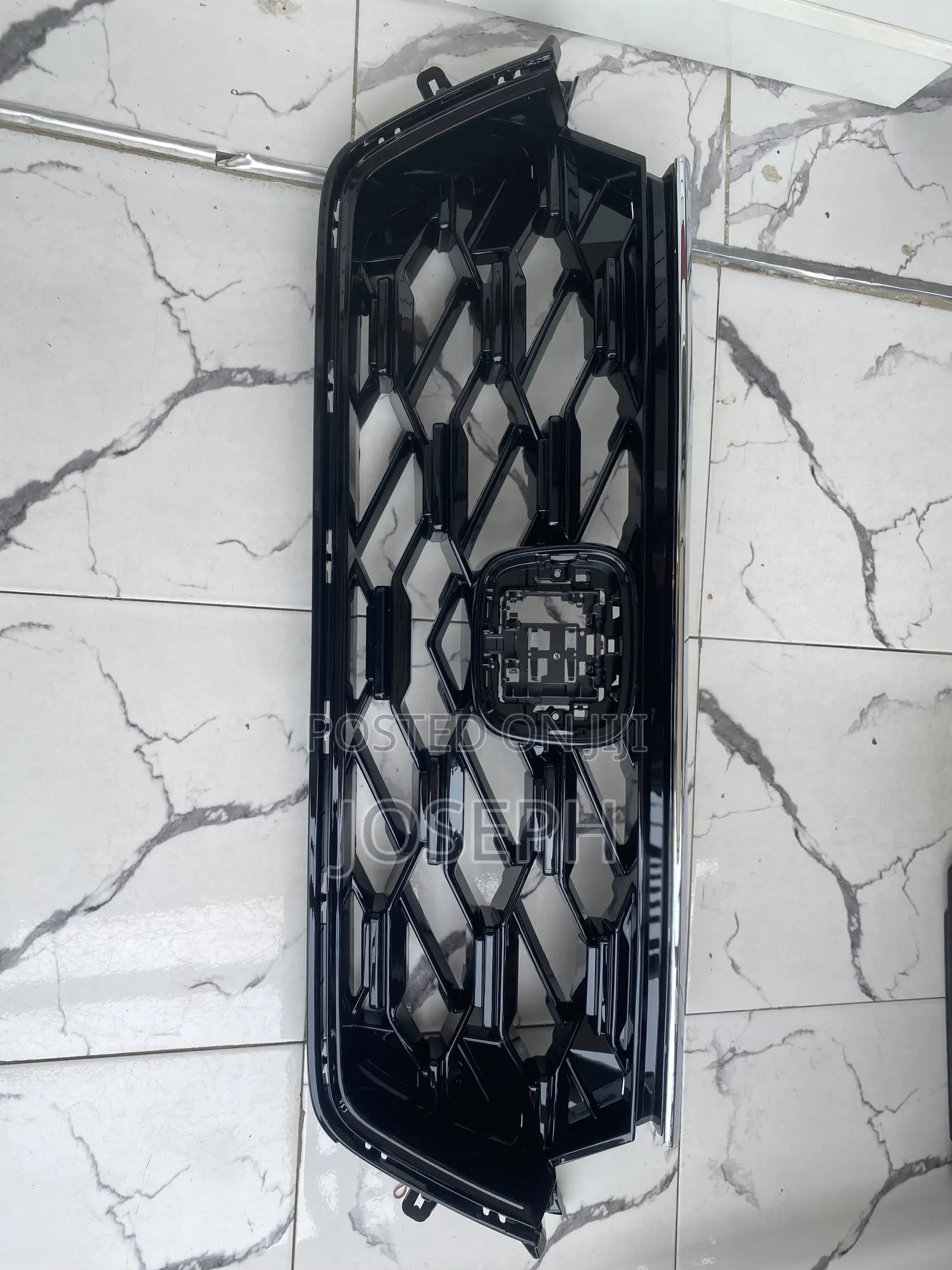 Cr-v 2023,2024,2025 Top Grille With Shining