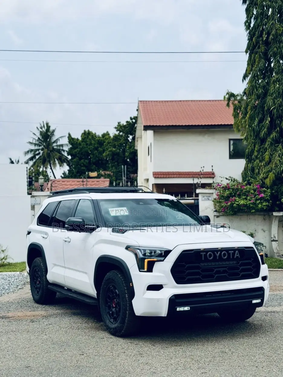 Toyota Sequoia TRD PRO 4WD 2026 White