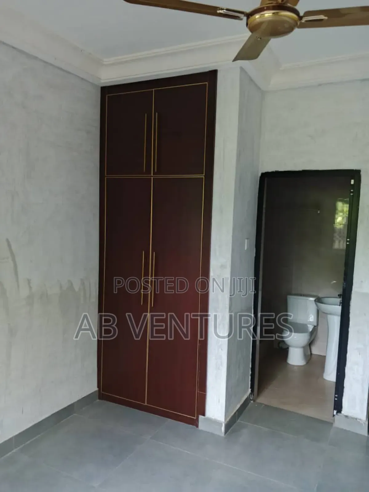 2bdrm Apartment in Oyibi Police Station, Valley View Area for rent