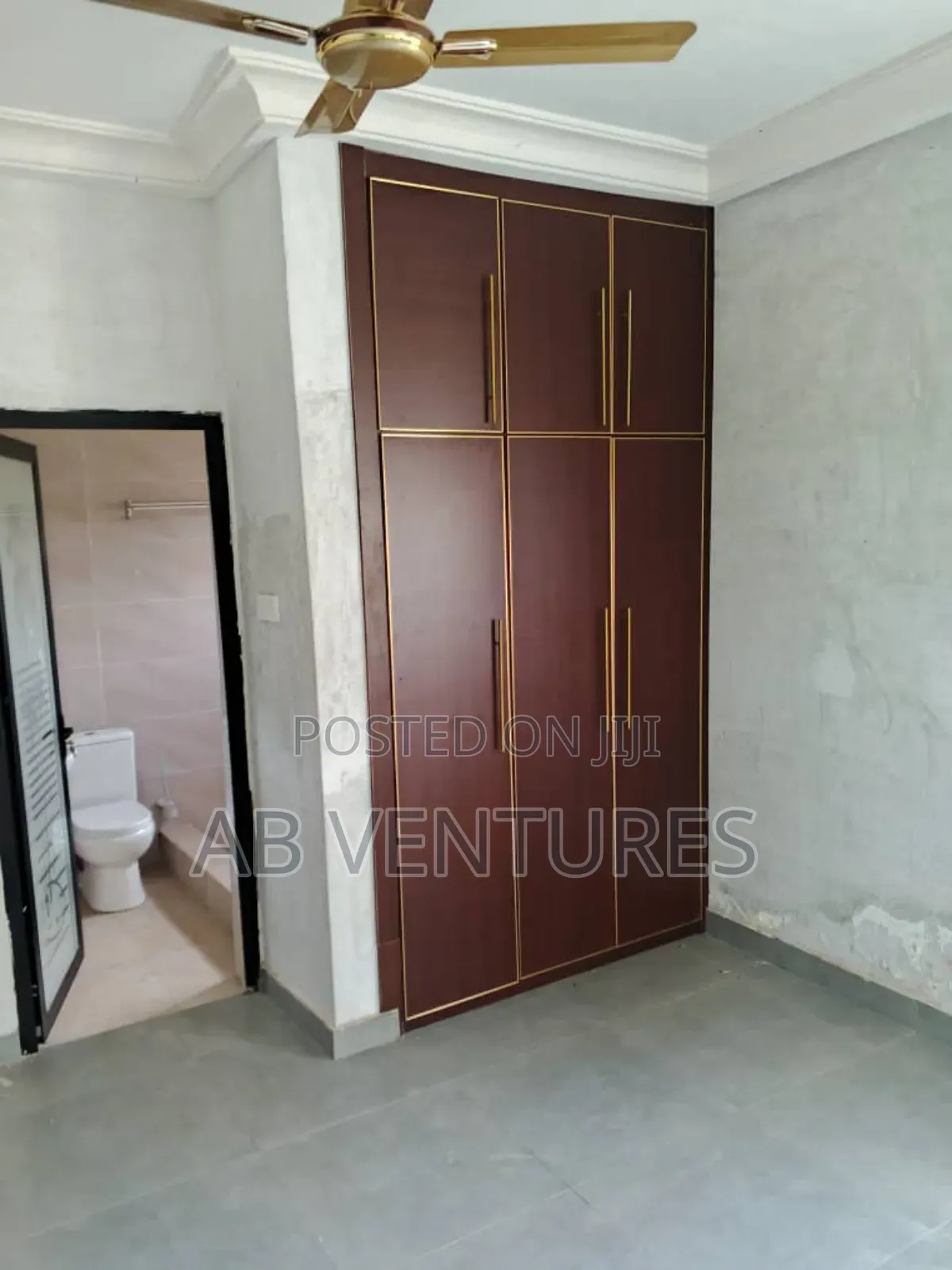 2bdrm Apartment in Oyibi Police Station, Valley View Area for rent