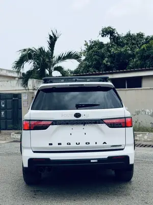 Toyota Sequoia TRD PRO 4WD 2026 White