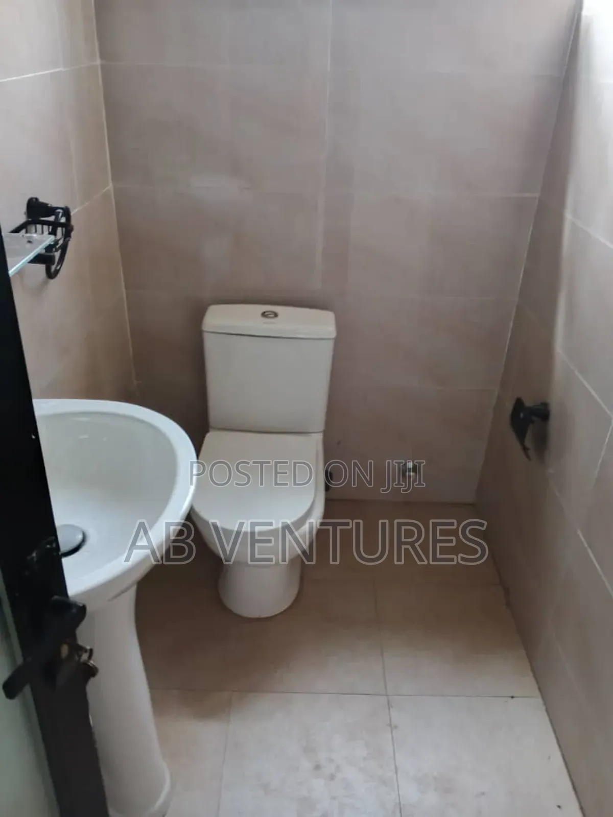 2bdrm Apartment in Oyibi Police Station, Valley View Area for rent