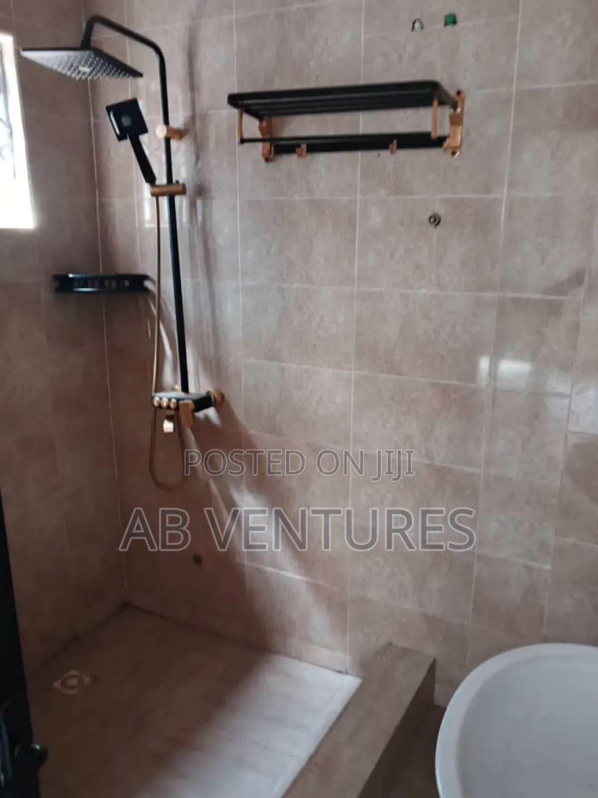 2bdrm Apartment in Oyibi, Valley View Area for rent