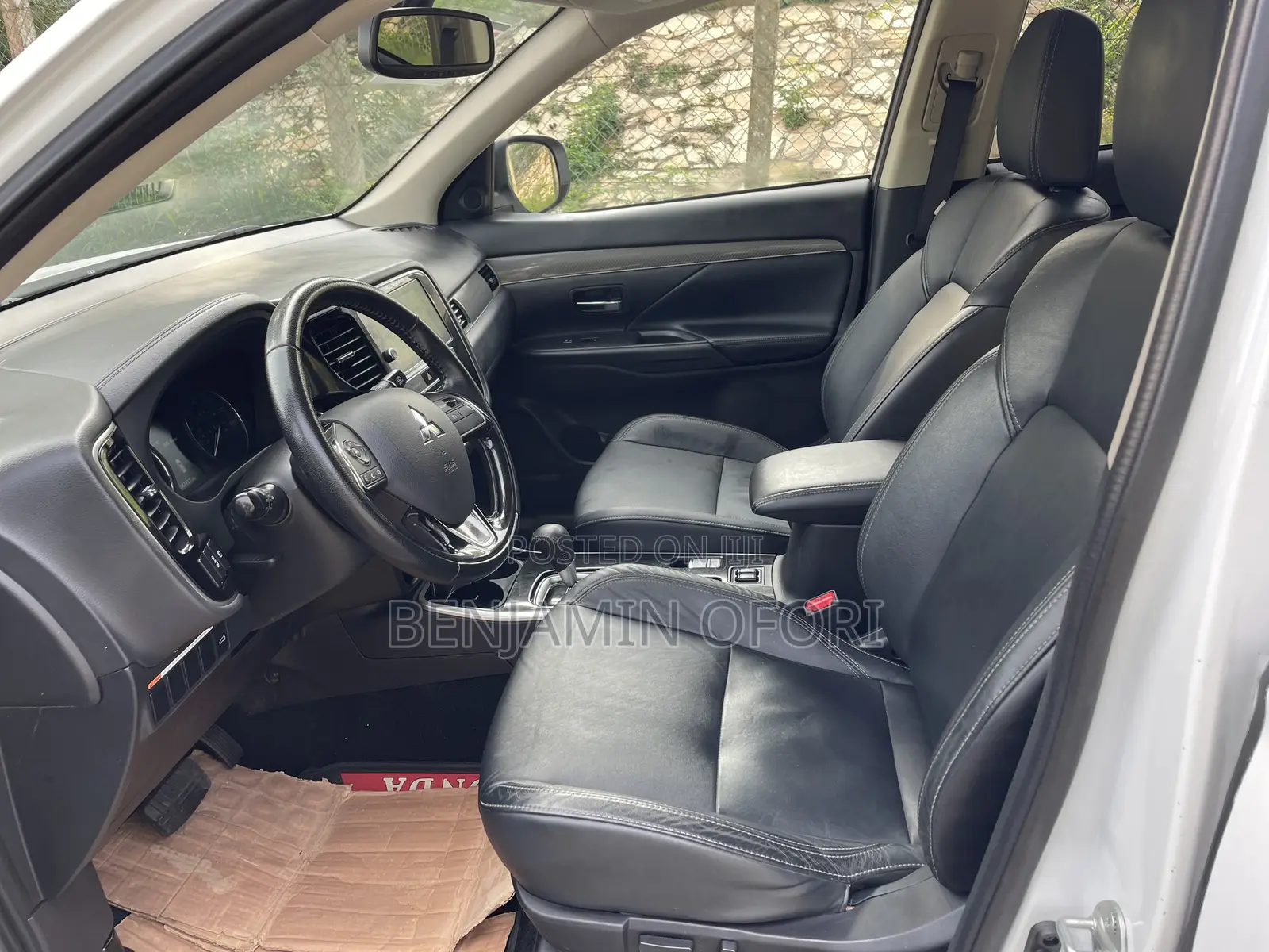 Mitsubishi Outlander SEL AWC 2019 White
