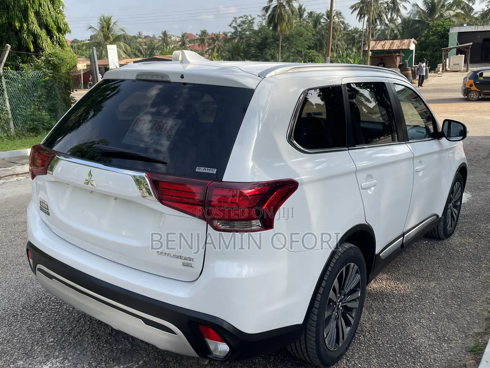 Mitsubishi Outlander SEL AWC 2019 White