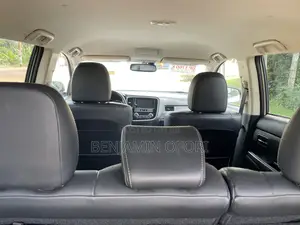Mitsubishi Outlander SEL AWC 2019 White