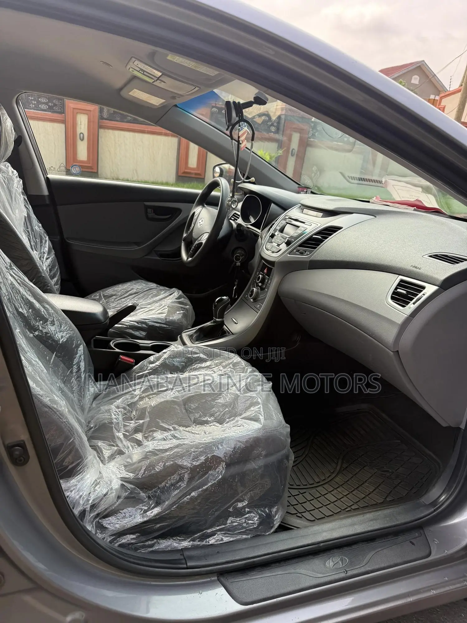 Hyundai Elantra SE 4dr Sedan (1.8L 4cyl 6M) 2014 Gray