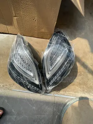Mercedes Benz C300 2015,2016,2017,2018, Spec Taillights