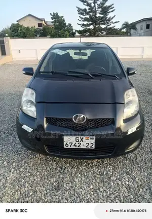 Toyota Vitz 1.0 FWD 5dr 2010 Black
