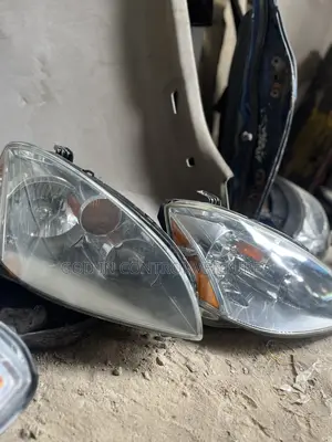Nissan Altima 2005 Headlight