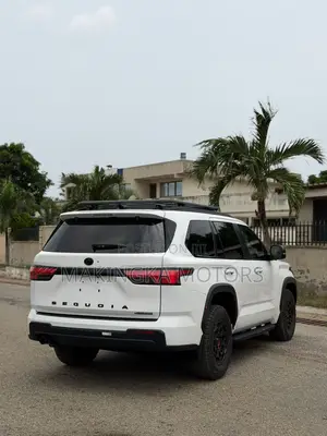 Toyota Sequoia TRD PRO 4WD 2026 White