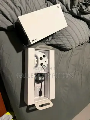 White Xbox Series X With 11 Games