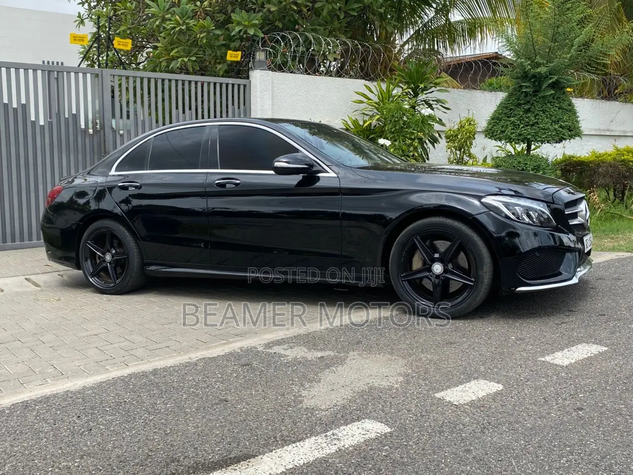 Mercedes-Benz C300 Sport 4Matic Sedan AWD (2.0L 4cyll 7A) 2016 Black