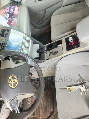 Toyota Camry 2009 Gold