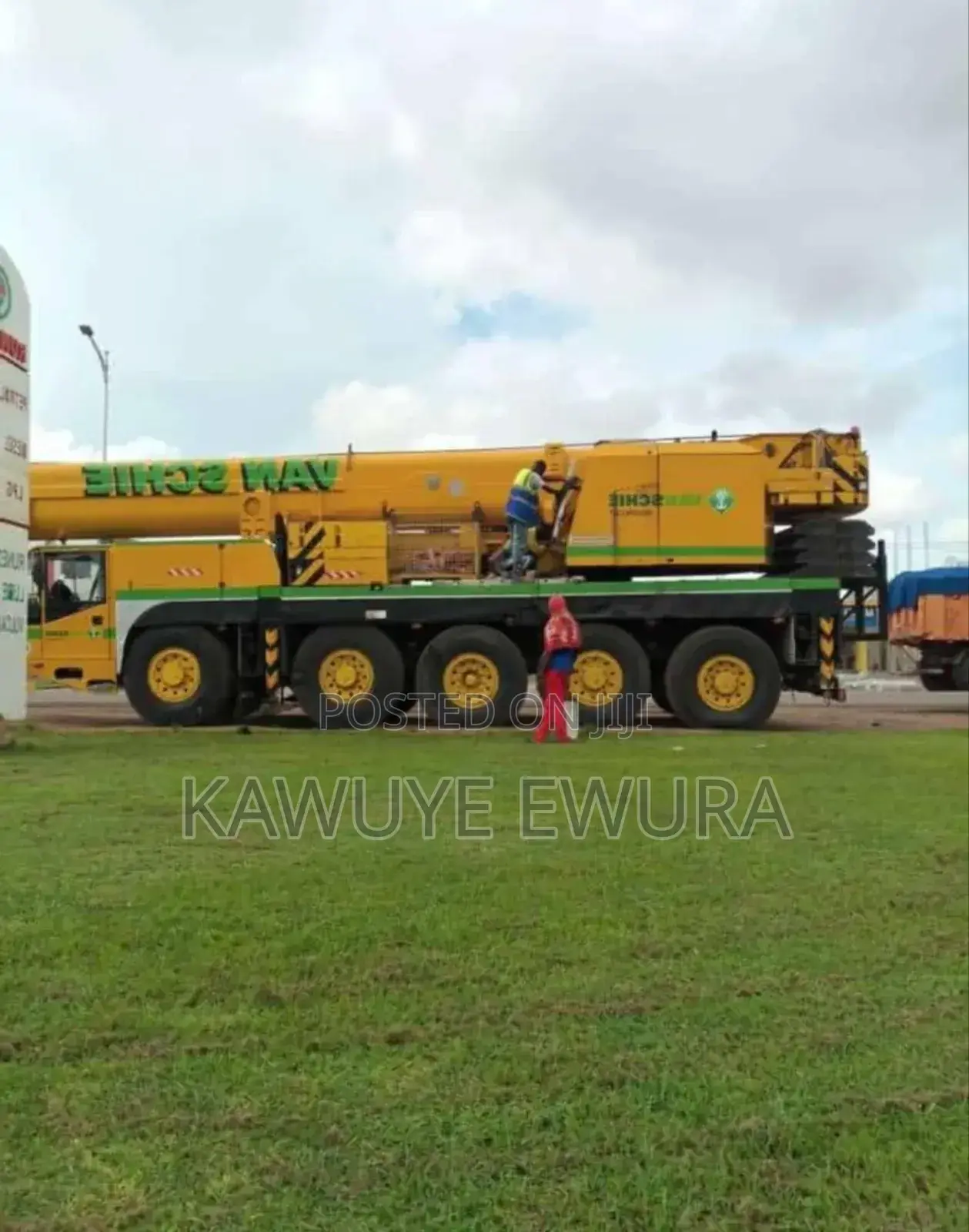 100 Tons Mobile Crane