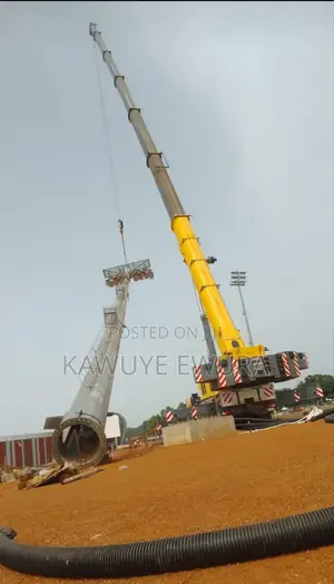 100 Tons Mobile Crane