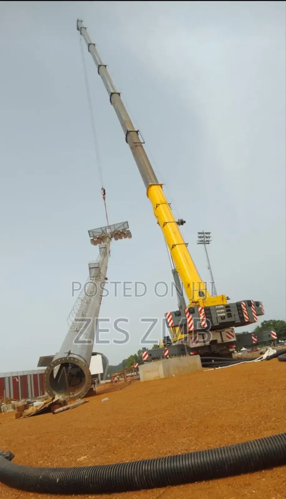 100 Tons Mobile Crane