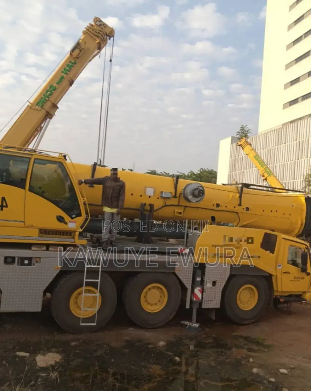 100 Tons Mobile Crane