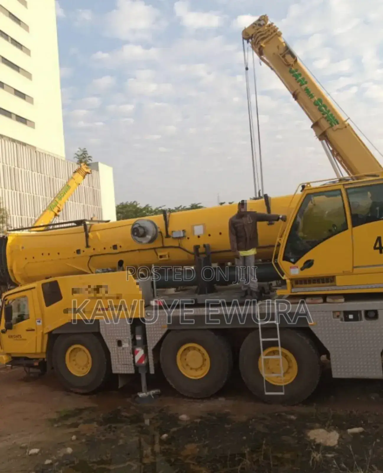 100 Tons Mobile Crane
