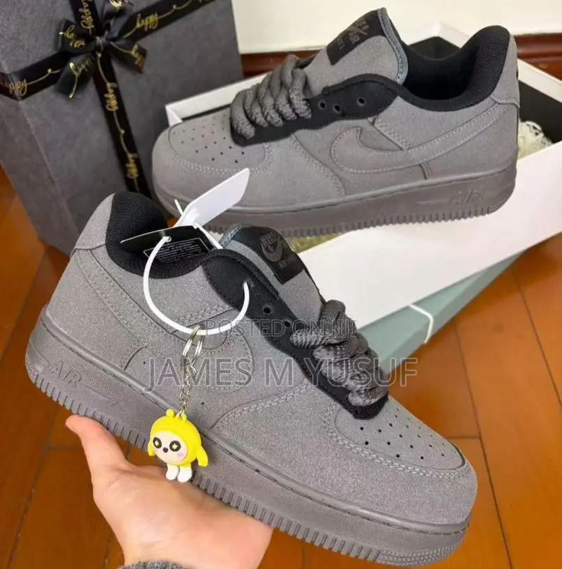 Original Nike Snacker for Cool Price