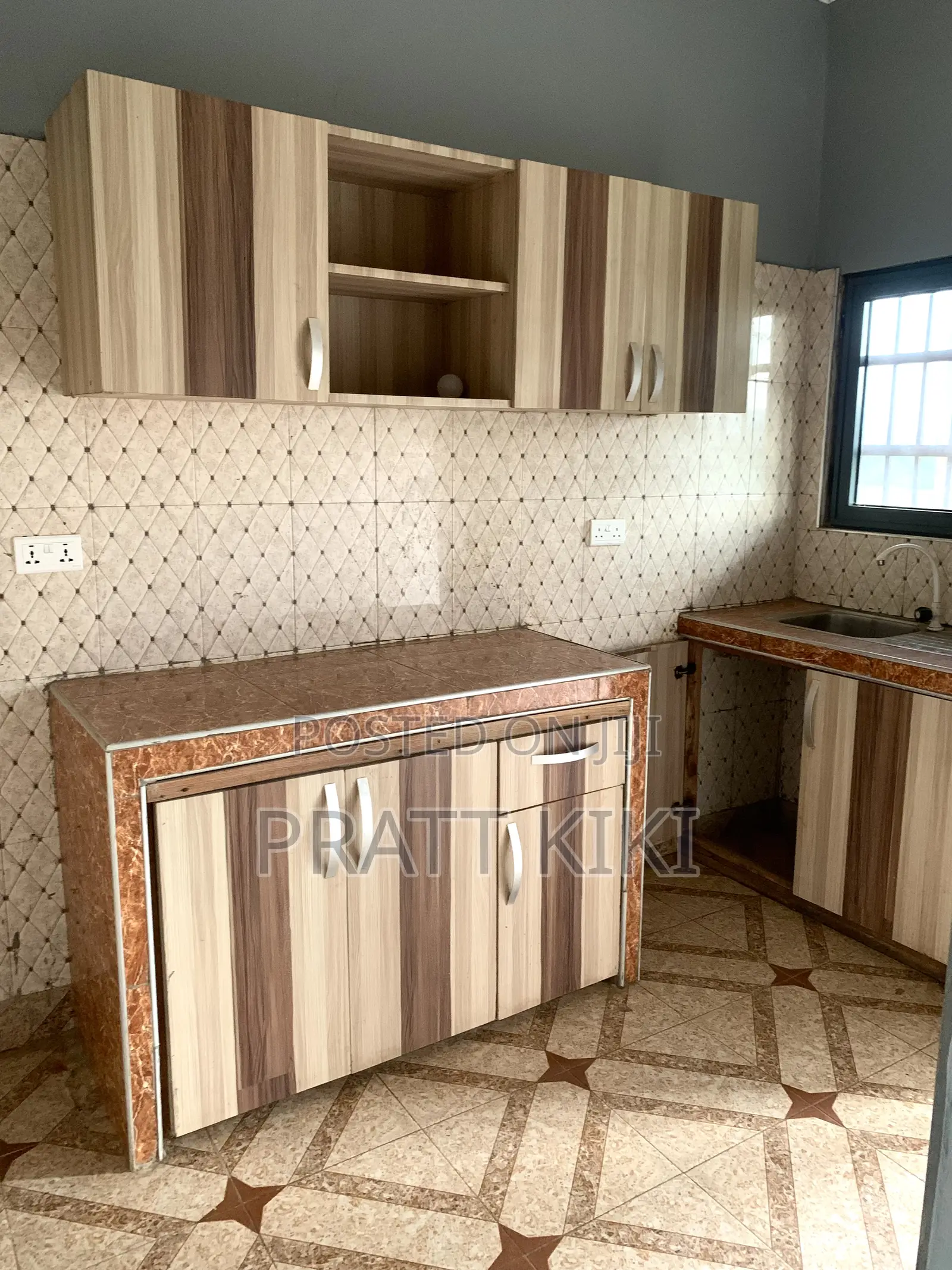 Mini Flat in Oyibi for rent