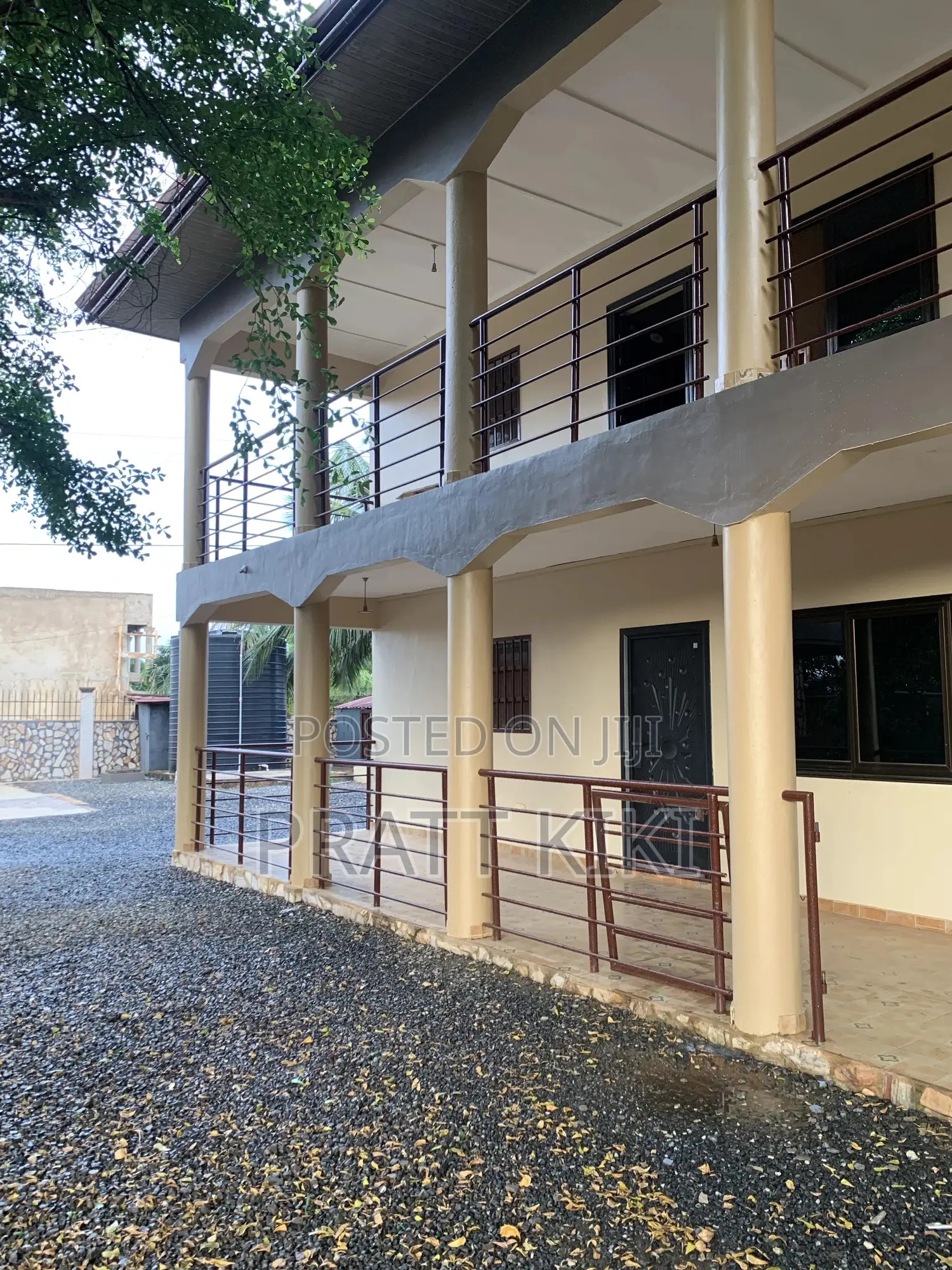 Mini Flat in Oyibi for rent
