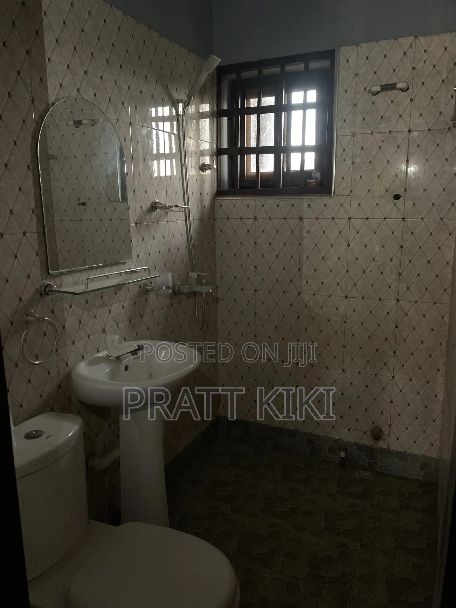 Mini Flat in Oyibi for rent