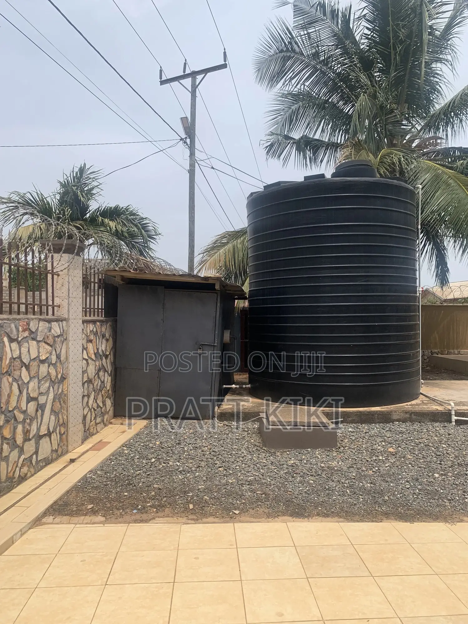 Mini Flat in Oyibi for rent