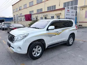 Toyota Land Cruiser 4.0 V6 GXR 2017 White