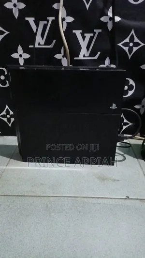 Ps4 Console