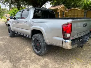 Toyota Tacoma 2021 Gray