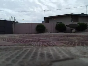 Furnished 9bdrm Apartment in Weija for sale