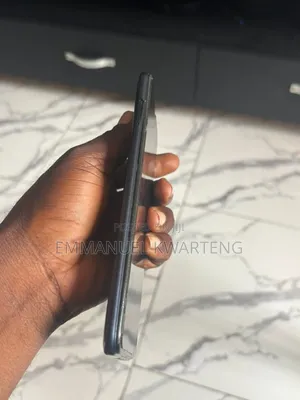 Infinix Hot 9 Play 32 GB Black