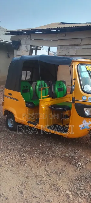 TVS King Deluxe Plus iTouch Start 2021 Yellow