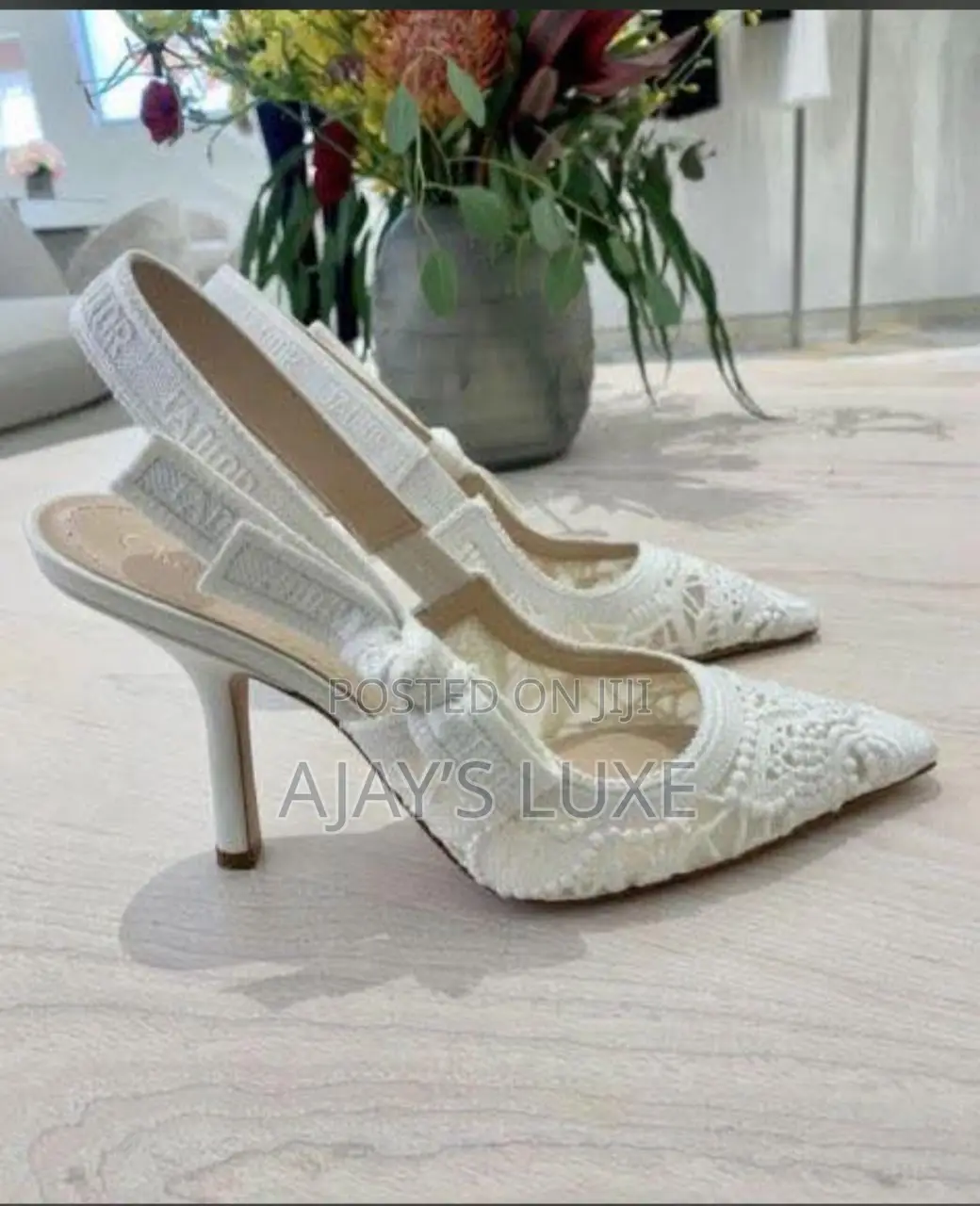 Available in Size 39
