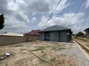 3bdrm House in K Fuseini Estate, Afigya-Kwabre for sale