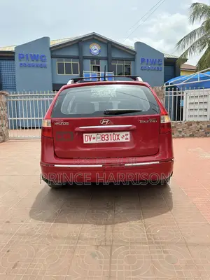 Hyundai Elantra GS Coupe FWD (1.8L 4cyl 6A) 2013 Red