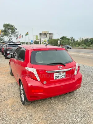 Toyota Yaris 2013 Red