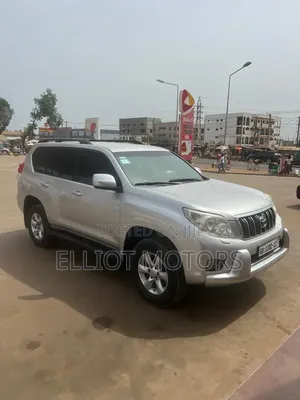 Toyota Land Cruiser Prado 2.7 i 2012 Silver