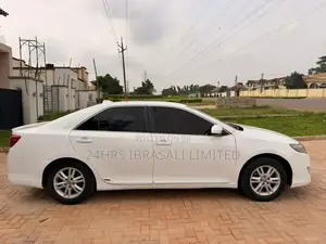 Toyota Camry L 4dr Sedan (2.5L 4cyl 6A) 2014 White
