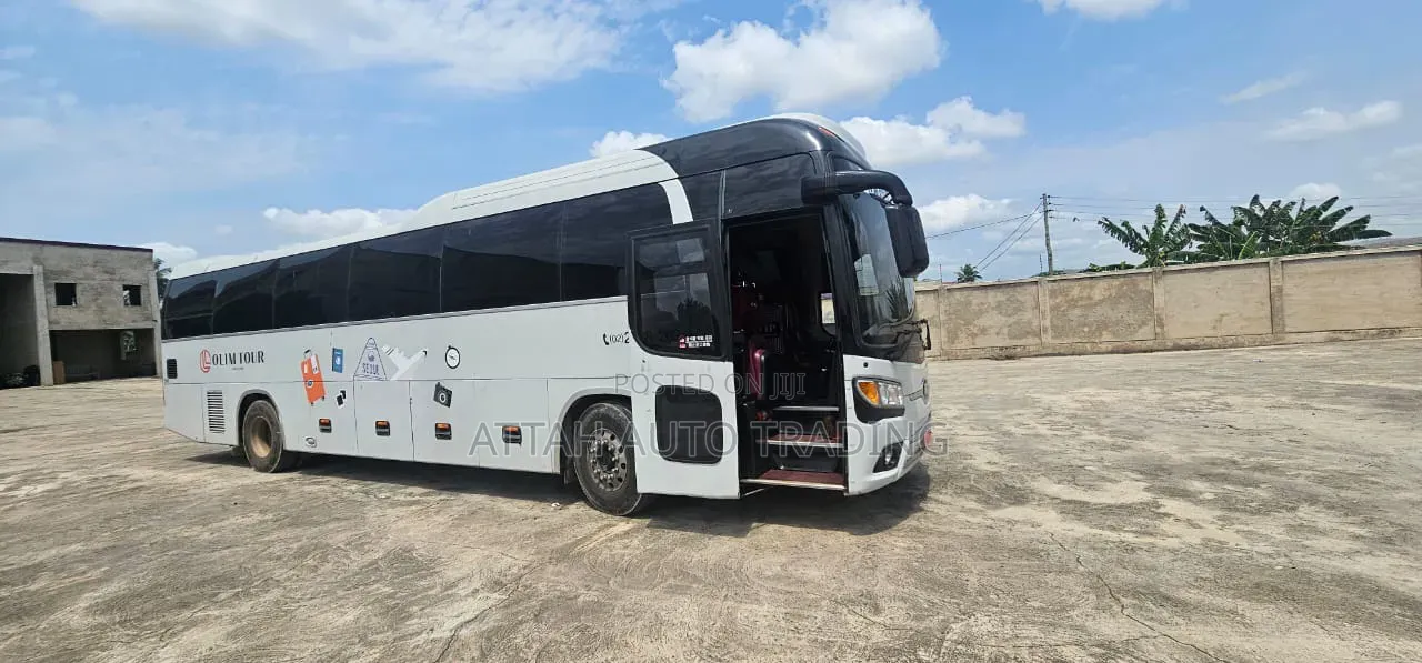 Kia Granbird 2013 White