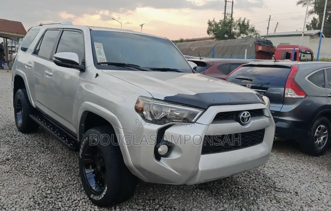 Toyota 4-Runner 2015 Silver
