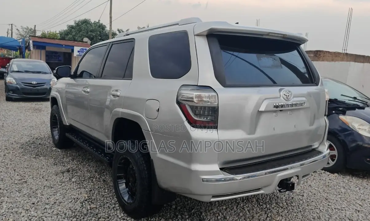 Toyota 4-Runner 2015 Silver