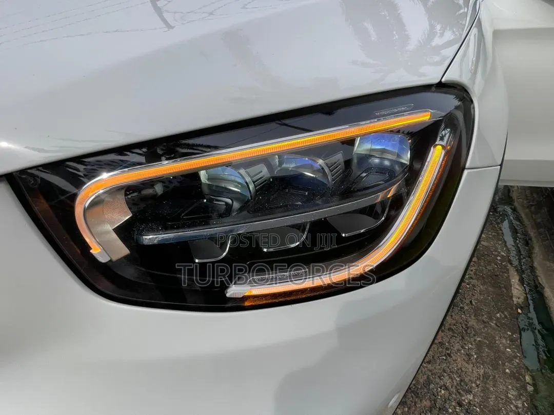 Mercedes-Benz GLC-Class 2021 White