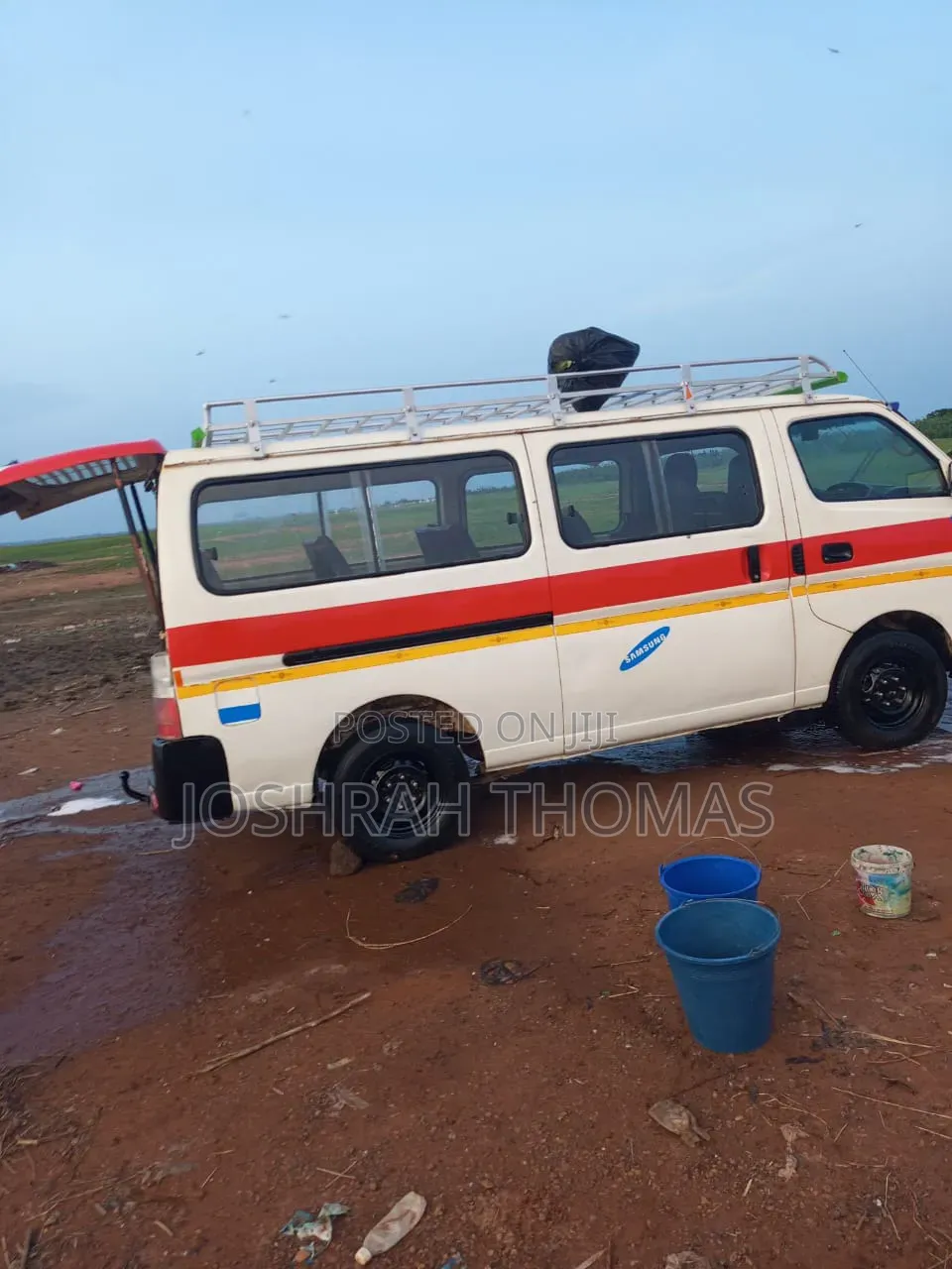 Nissan Caravan (Urvan) 1987 White