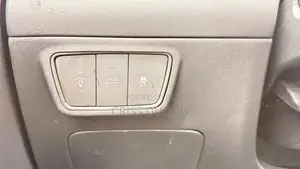 Toyota Corolla LE Eco (1.8L 4cyl 2A) 2018 Red