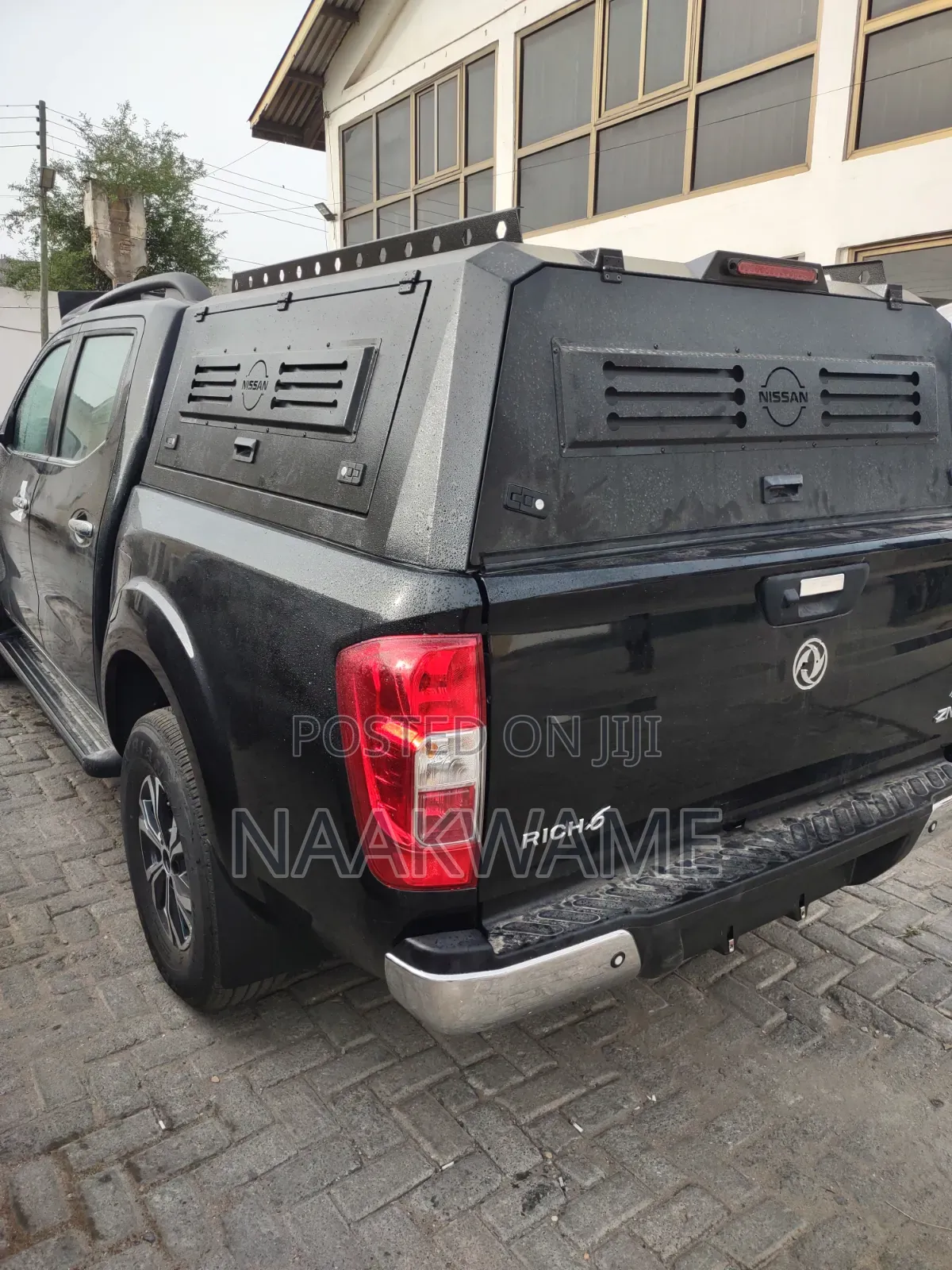 New Nissan Pick-Up 2025 Black