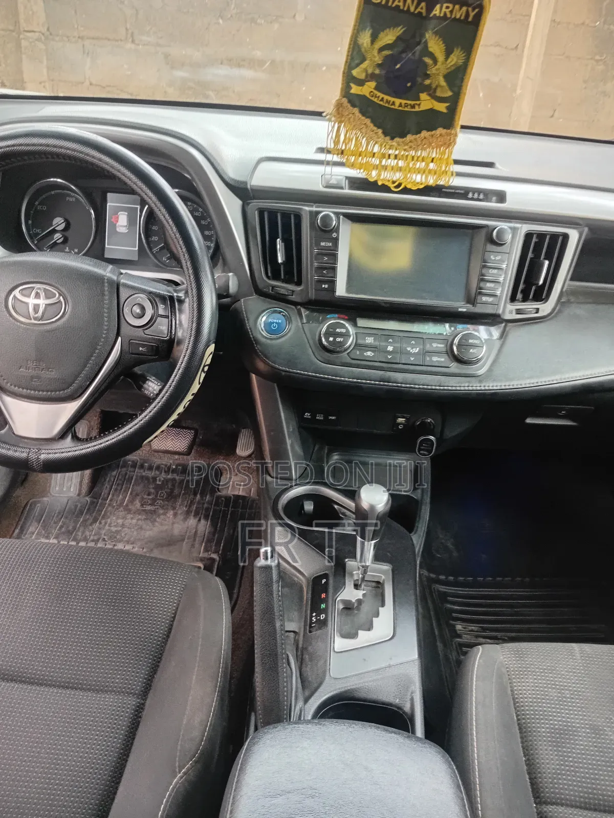 Toyota RAV4 Hybrid 2017 White