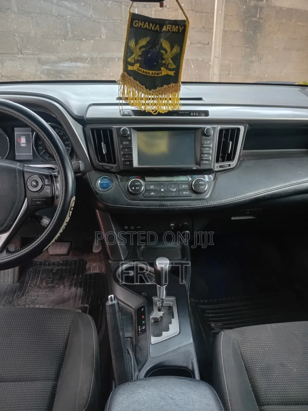 Toyota RAV4 Hybrid 2017 White