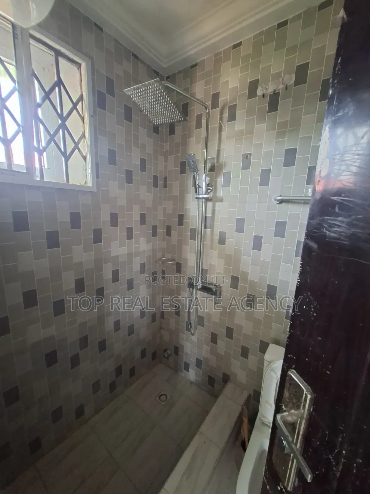 2bdrm Apartment in Oyarifa Kb, Owusu Ansah for rent